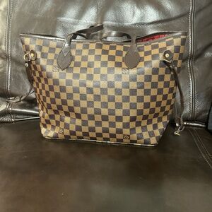 Elegant Brown and tan purse